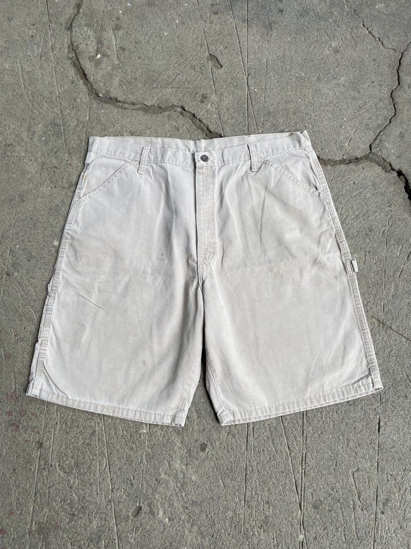 RUSTLER CARPENTER SHORT SIZE 40 (Category: Shorts) located in Roxas City. Submitted by patch_archive (Listing ID 1457563591, Image 2). Description: 🚨RUSTLER CARPENTER SHORT SIZE 40🚨 🏷️ PRICE : 350 PHP +SF 📏 ACTUAL DIMENSION USING INCHES 👖 WAIST : 40 👖 LENGTH : 23.5 👖 THIGH : 15 👖 HEM : 13 👖 FLAWS : STAINS ON PIC * MESSAGE ME IF YOU HAVE ANY OTHER QUESTION ABOUT SIZING . 🚚 Local shipping fee ( 70-85 Php) ✈️ International Shipping fee cos