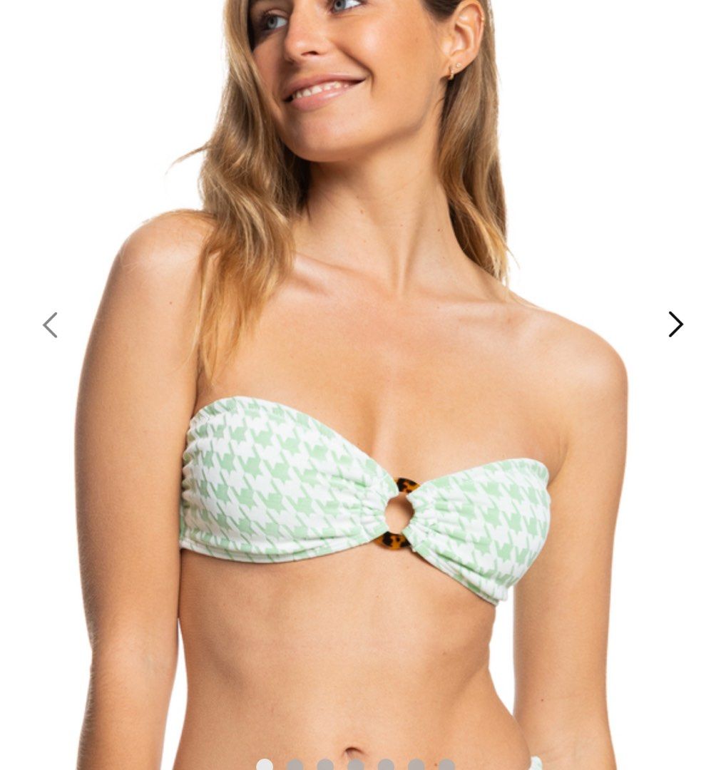 (S) ROXY Bandeau Bikini Top / Swimsuit Top (Category: Bikinis & Swimsuits) located in Cainta. Submitted by sunnyfloshop (Listing ID 1457572342, Image 2). Description: Brandnew 🍃Small 🍃Removable pads 🍃Detachable & adjustable straps 🍃Textured fabric 🍃Hook closure.