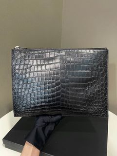 (Category: ) located in . Submitted by lovelotsluxury (Listing ID 1457556786, Image 1). Description: .