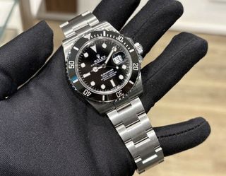 (Category: ) located in . Submitted by sg-watch-hub (Listing ID 1457653316, Image 1). Description: .