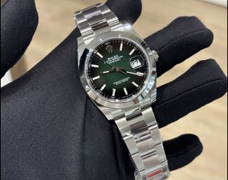 (Category: ) located in . Submitted by sg-watch-hub (Listing ID 1457652787, Image 1). Description: .