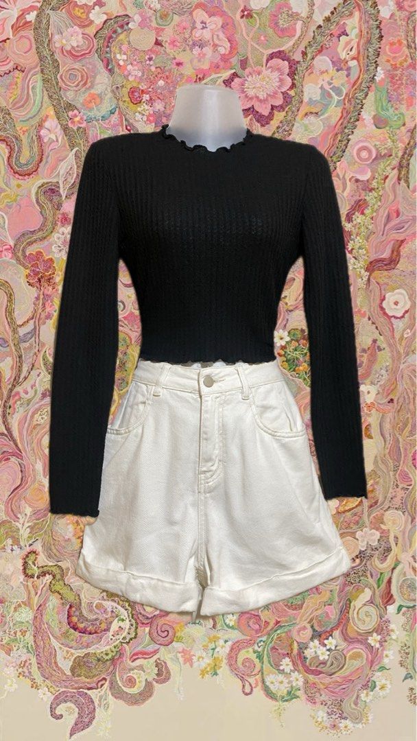 Shein Black Long Sleeves (Category: Longsleeves) located in Batangas. Submitted by lovingmnl (Listing ID 1457606908, Image 1). Description: Shein Black Long Sleeves | Thin Fabric - xs to small - semi-cropped top - waffle fabric | slightly stretchable - bust 32” - relaxed width 12” - length 16”.