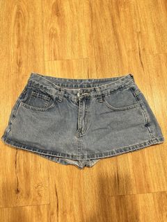 (Category: ) located in . Submitted by fromtcloset (Listing ID 1457656025, Image 1). Description: .