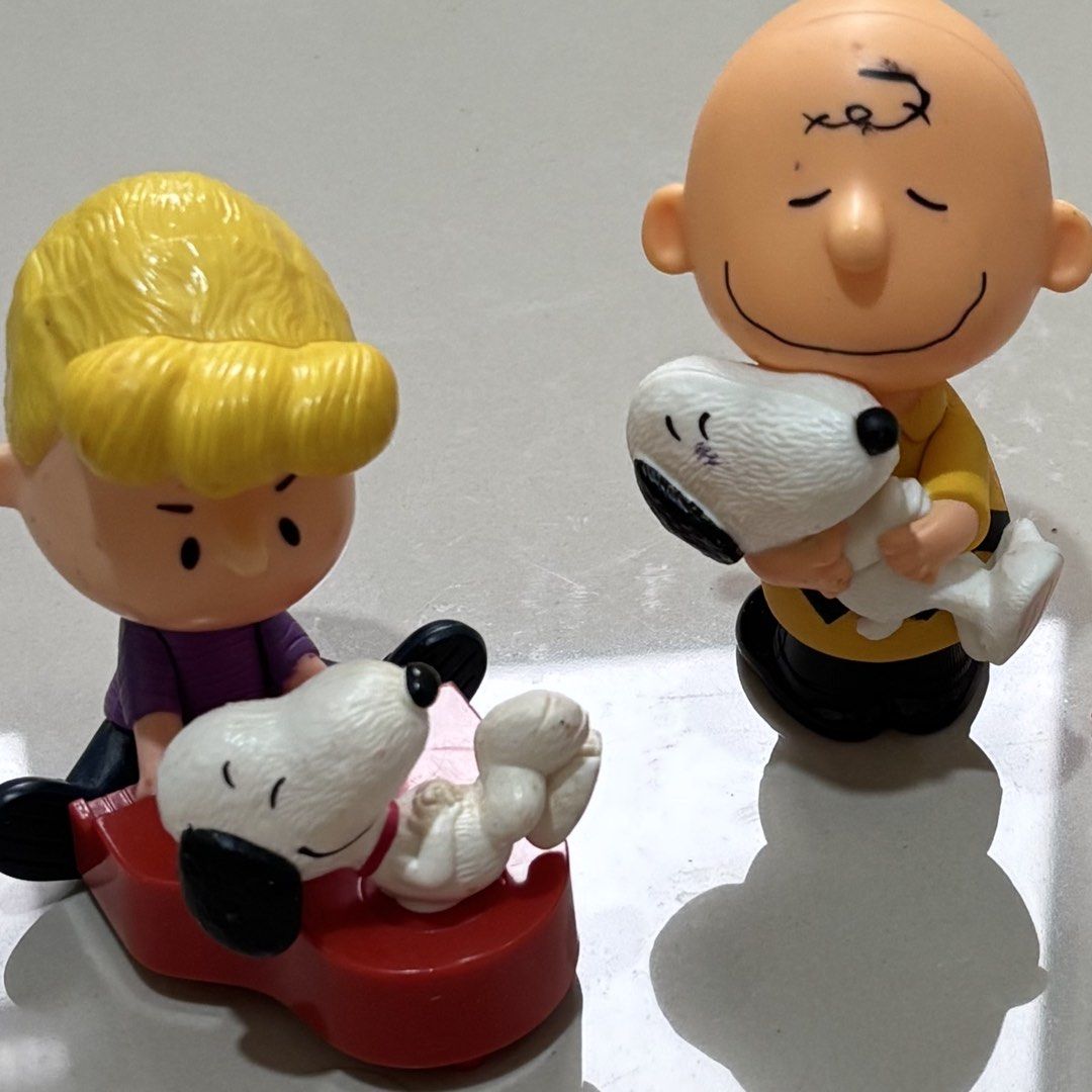 snoopy collectibles (Category: Vintage Collectibles) located in Manila. Submitted by lavieelle (Listing ID 1457582691, Image 1). Description: - snoopy collectibles on sale - per piece is 100, take both for 150 - like new & bought internationally - rfs: decluttering .