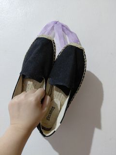 (Category: ) located in . Submitted by wornwardrobe (Listing ID 1457565341, Image 1). Description: .