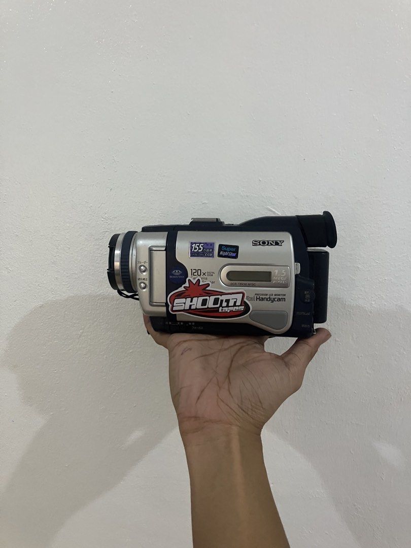 Sony Handycam DCR-TRV30 Digital mini dv (Category: Video Cameras) located in Pasig City. Submitted by findshyt (Listing ID 1457684682, Image 1). Description: - Sony Handycam DCR-TRV30 mini dv - Precision LCD Monitor - 120x Digital Zoom - 1.5 Mega Pixels - Ideal for capturing precious memories - Tested recording, capture flash flash only issue is view finder. but super linaw screen inclusions: bnew battery bnew charger used tape ₱10,000 pasig city