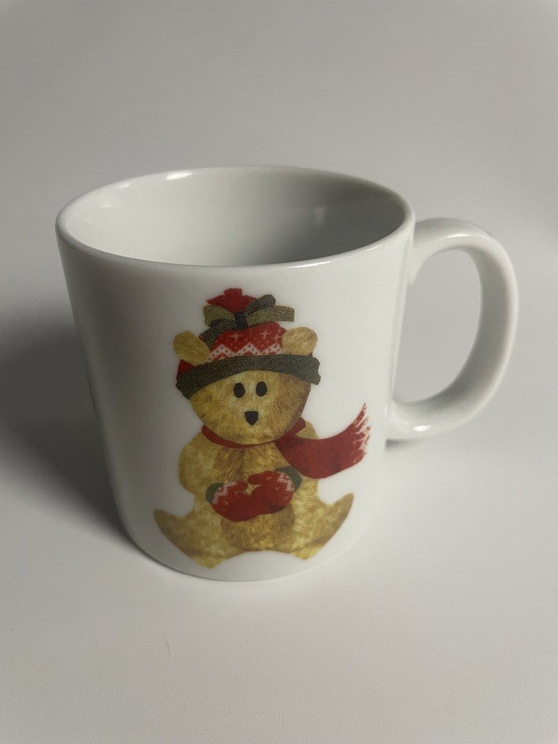 Starbucks Bear Mug Cup Rare (Category: Coffee & Tea Tableware) located in Binan City. Submitted by thriftwavesph (Listing ID 1457666678, Image 1). Description: signs of use around.