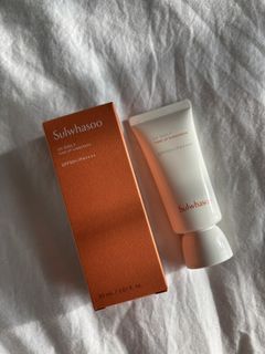 (Category: ) located in . Submitted by welcome2mypreloved (Listing ID 1457664059, Image 1). Description: .