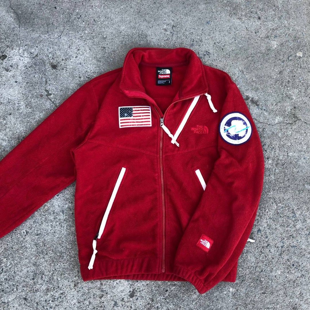 Supreme X TNF Fleece Jacket (Category: Activewear) located in Camiling. Submitted by thriftscape2024 (Listing ID 1457680589, Image 1). Description: Excellent Condition Color rate: 9/10 Issue: see pics Dimes: W21xL26.