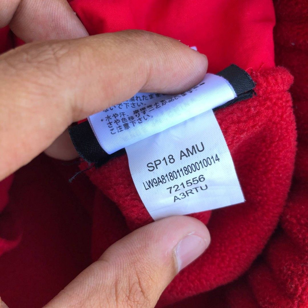Supreme X TNF Fleece Jacket (Category: Activewear) located in Camiling. Submitted by thriftscape2024 (Listing ID 1457680589, Image 3). Description: Excellent Condition Color rate: 9/10 Issue: see pics Dimes: W21xL26.