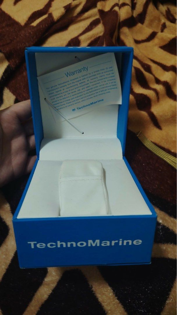 Technomarine manta ray (Category: Luxury Watches) located in Manila. Submitted by danny1331 (Listing ID 1457622835, Image 2). Description: TechnoMarine Manta Ray TM-222026 Rose Gold Chronograph ₱17,000 Selling my beloved TechnoMarine Manta Ray. Bought for ₱40k+ mall price. Specs: Model: TM-222026 Color: Rose Gold-tone Dial: Black Chronograph Bezel: Crystal stones Water Resistant: 200M Movement: Japan Quartz Condition: Excellent. No major scratche
