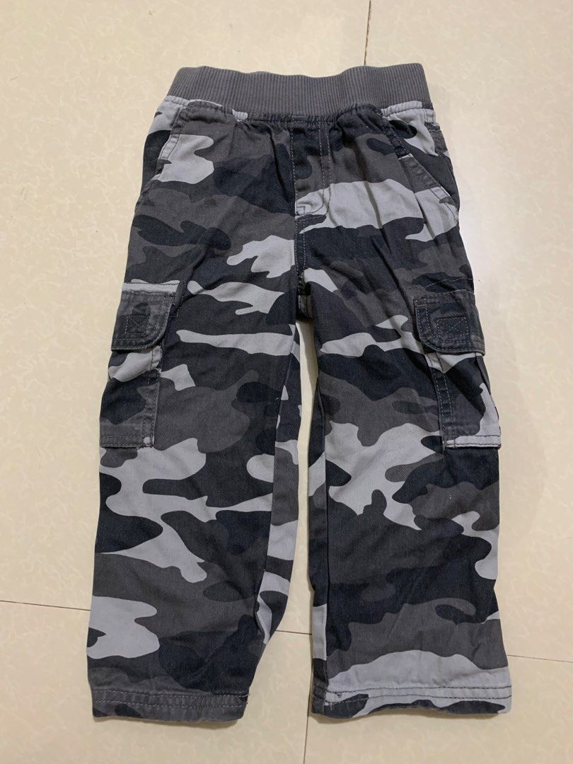 The Children's Place Cargo Pants/ 2T (Category: Babies & Kids Fashion) located in Antipolo. Submitted by TheOne21 (Listing ID 1457590047, Image 1). Description: .