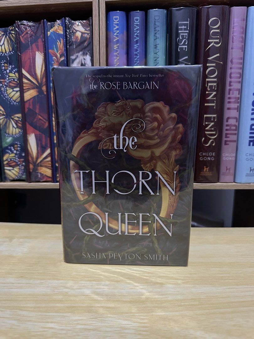 The Thorn Queen - Sasha Payton Smith (Deluxe) (Category: Storybooks) located in Mabalacat. Submitted by midnightreader11 (Listing ID 1457584236, Image 1). Description: .