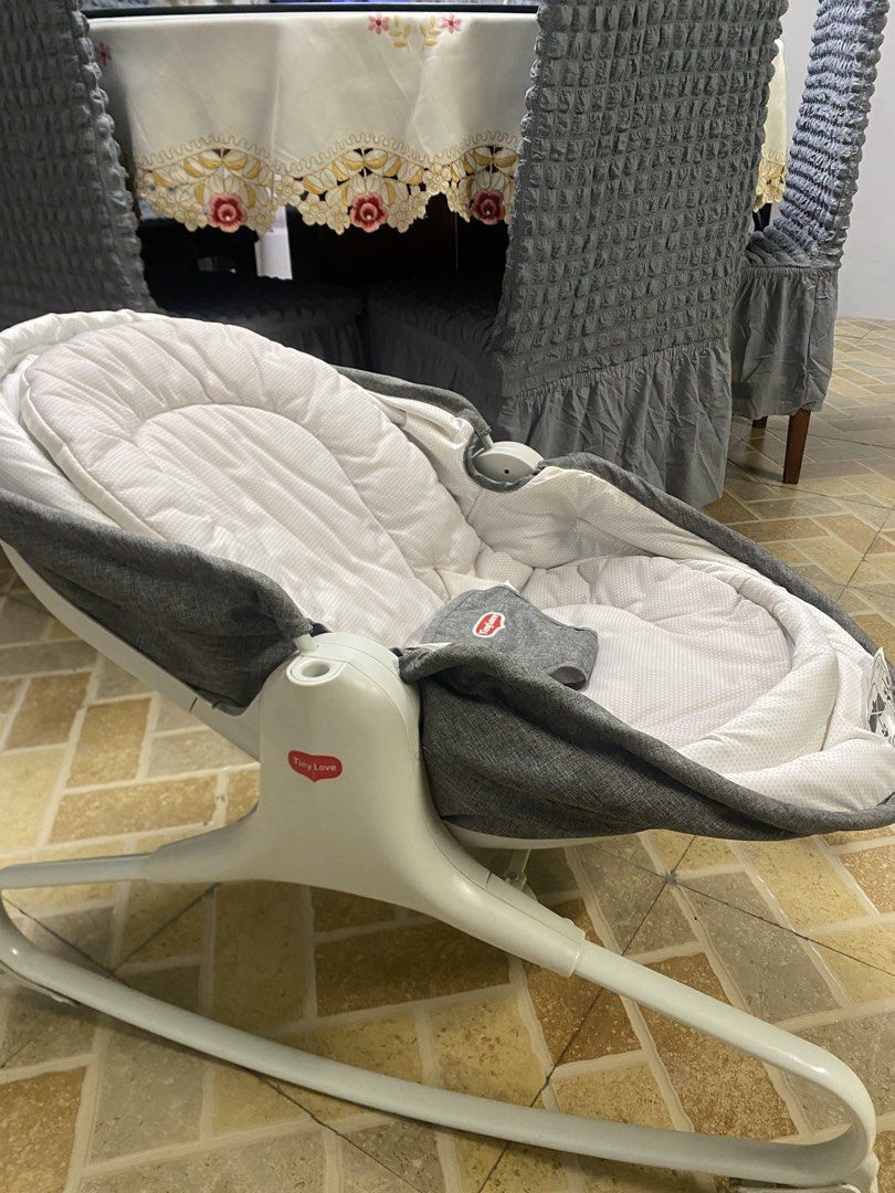 Tiny love rocker napper (Category: Baby Monitors) located in Manila. Submitted by DECLUTTERWITHADA (Listing ID 1457673099, Image 1). Description: Used but for 3months only. Hindi na makita yung sabitan ng toys. .