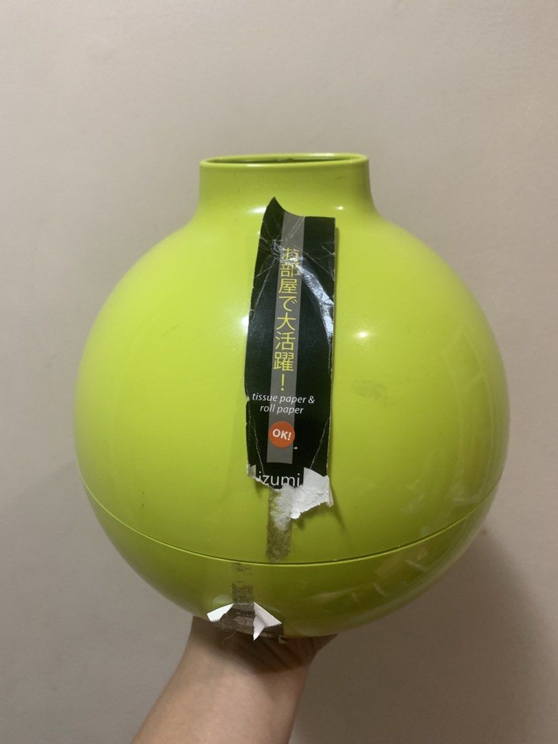 tissue holder (Category: Bathroom & Kitchen Fixtures) located in Pasay City. Submitted by mjshopaholic (Listing ID 1457613423, Image 1). Description: good as new rfs: bawas gamit.