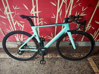 （分類：）位於 。 由 daniel.468 提交（商品編號 1457670343，圖片 1）。簡介： 。