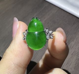 (Category: ) located in . Submitted by boutiqueorientalsg (Listing ID 1457684546, Image 1). Description: .