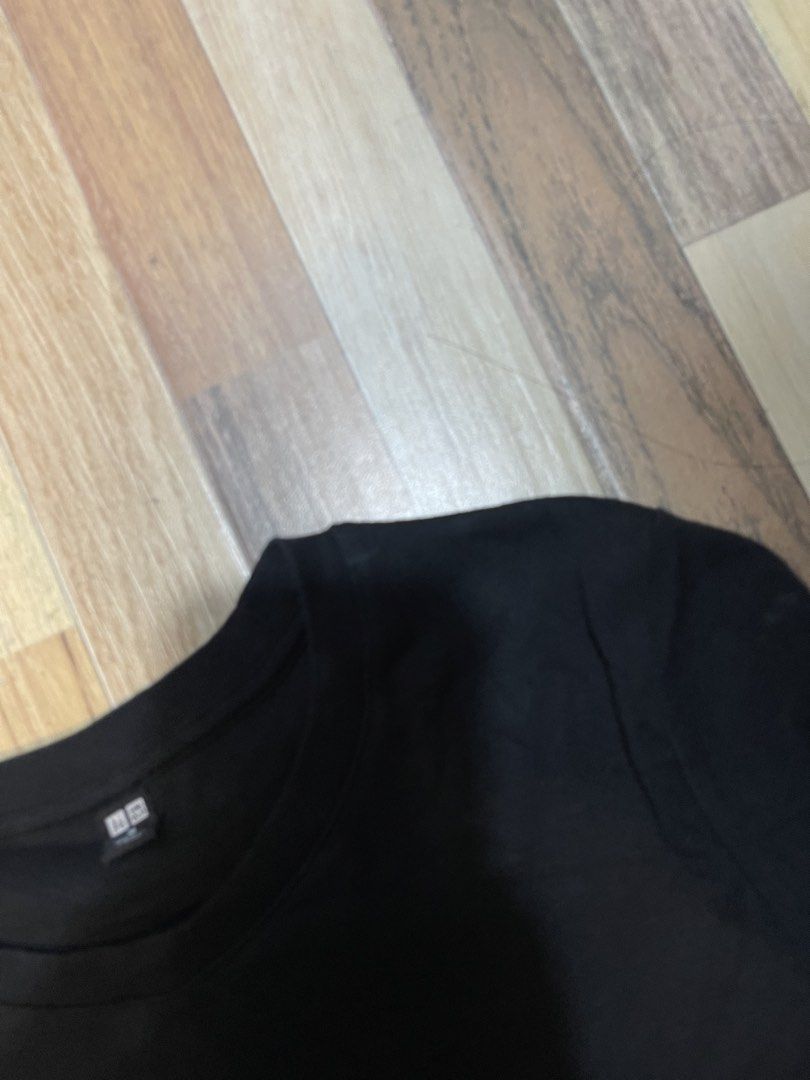 Uniqlo (basic roundneck tee crop shirt) M (Category: Shirts) located in Baguio. Submitted by affordaprice_2600baguio (Listing ID 1457622221, Image 2). Description: .