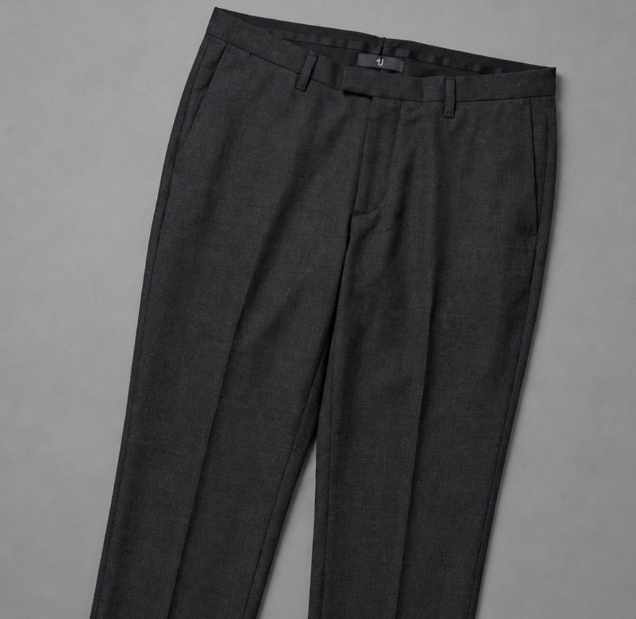 Uniqlo jil sander (Category: Trousers) located in Manila. Submitted by brightcloud_25 (Listing ID 1457598008, Image 3). Description: Uniqlo x JIL SANDER (COLLABORATION) (ASH GRAY) SIZE MEDIUM FIT 32 UP TO 34 LENGTH 39 GOOD AS NEW 750 + SF.