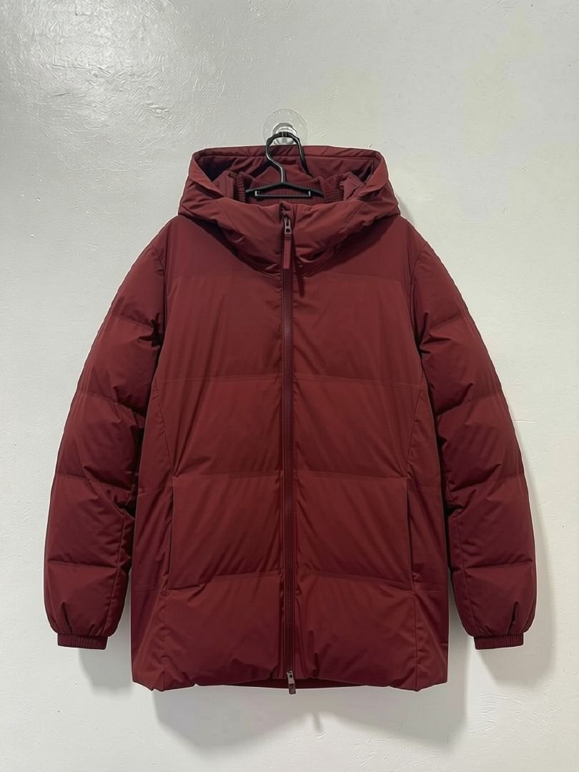 Uniqlo Maroon Seamless Down Puffer Jacket Women Medium (Category: Coats, Jackets and Outerwear) located in Balanga. Submitted by winterlab_ph (Listing ID 1456724199, Image 2). Description: Code: A714 Width: 18.5 Length: 25.5 Shoulders: 15.5 Sleeves: 23 : needs deep cleaning .