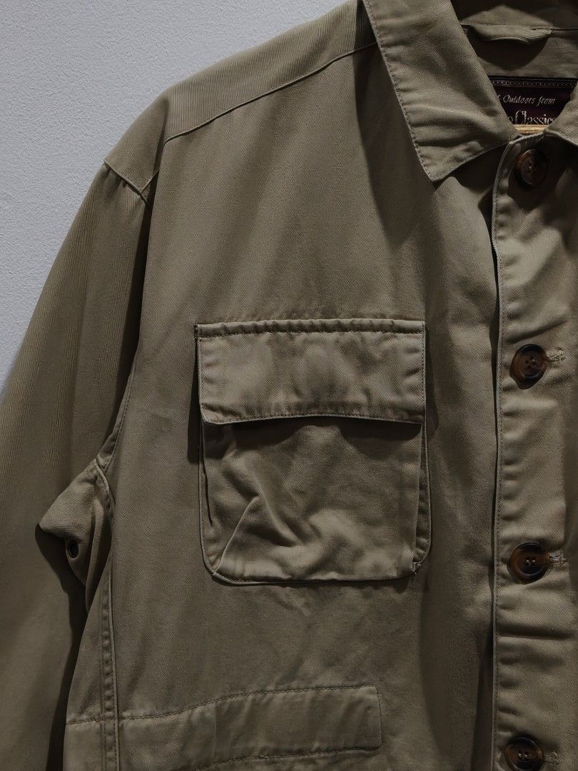 VINTAGE MARLBORO CLASSIC MULTI-POCKET UTILITY FIELD JACKET (Category: Coats, Jackets and Outerwear) located in Taguig. Submitted by zieyaaa.o1 (Listing ID 1457691492, Image 3). Description: VINTAGE MARLBORO MULTI-POCKET UTILITY FIELD JACKET SIZE SMALL ON TAG 24 WIDTH 28 LENGTH 22.5 SLEEVE LENGTH FROM SHOULDER EXCELLENT CONDITION TAGUIG LOCATION 1,699 PHP + SF *COLOR MAY VARY DUE TO LIGHTING.