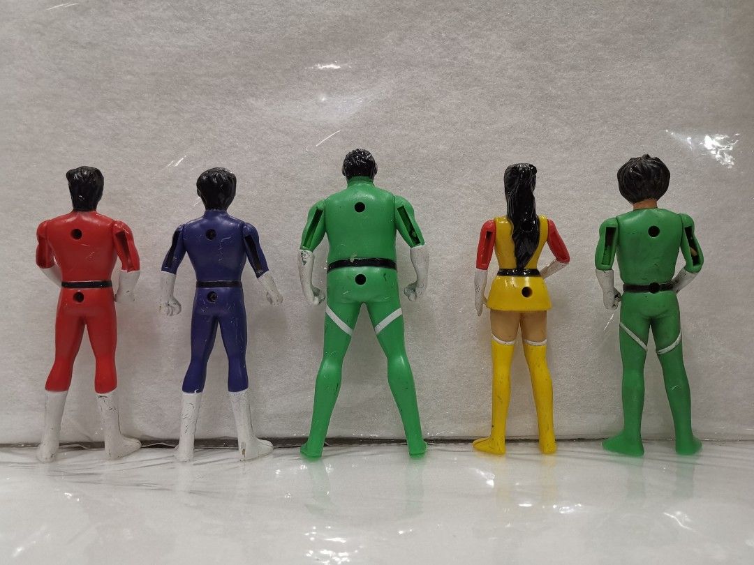 Voltes v pilot bootleg (Category: Figurines & Statues) located in Manila. Submitted by genesis11_21 (Listing ID 1457577454, Image 2). Description: Voltes v pilot bootleg - Set of 5 vintage - Approximately 5-6 inches tall - Perfect for collectors or display purposes - action figure Articulated .