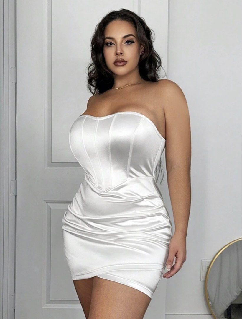 White Sexy Dress for Plus Size (Category: Dresses) located in Taytay. Submitted by _carla_ (Listing ID 1457668920, Image 3). Description: BRANDNEW 0XL on tag Taytay Rizal.