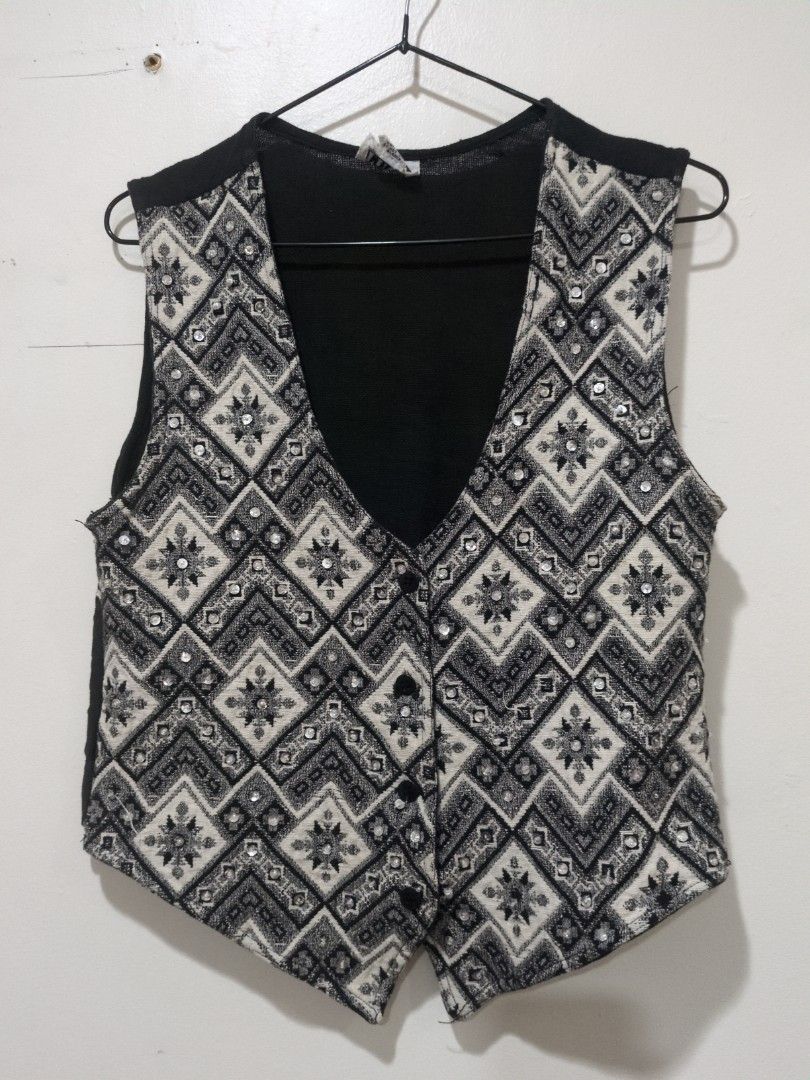 Womens Unique Blazer Vest (Category: Coats, Jackets and Outerwear) located in Mandaluyong City. Submitted by bbcatham (Listing ID 1457631992, Image 1). Description: Very unique design, love the details. Size: Med on tag (32-34in bust) PS. Some of the beads are loose but unnoticable thus selling it low..