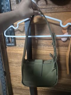 (Category: ) located in . Submitted by cutefinds (Listing ID 1457705227, Image 1). Description: .