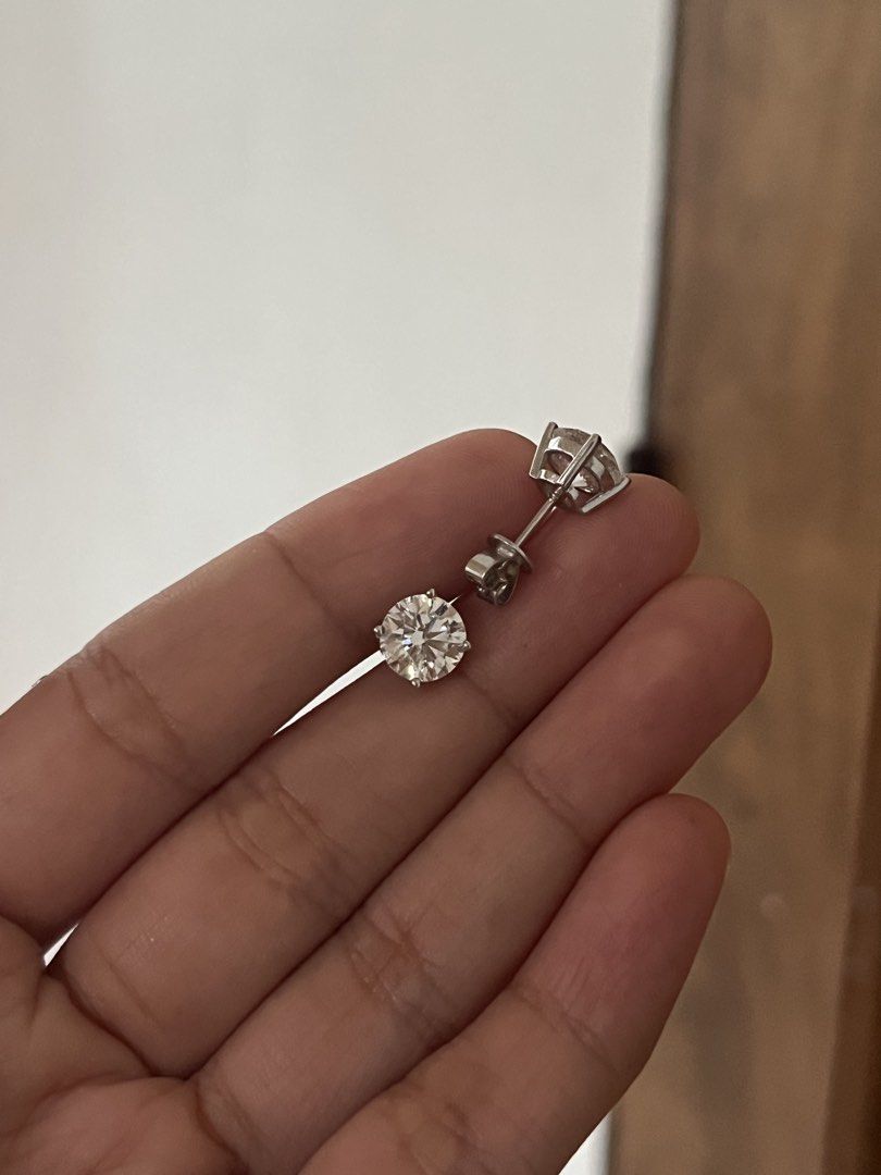 14K IGI 3 Carats Diamond Stud Earrings (Category: Earrings) located in Batangas. Submitted by closetsaleph (Listing ID 1457794952, Image 1). Description: - With ideal and rare hearts & arrows cut.. sparkling so beautifully 🤍 - With 2 IGI certificates (one for each diamond) - 1.5 carat each or 3 total carat diamond earrings in thick basket setting - HK setting white gold - Marked with 585.