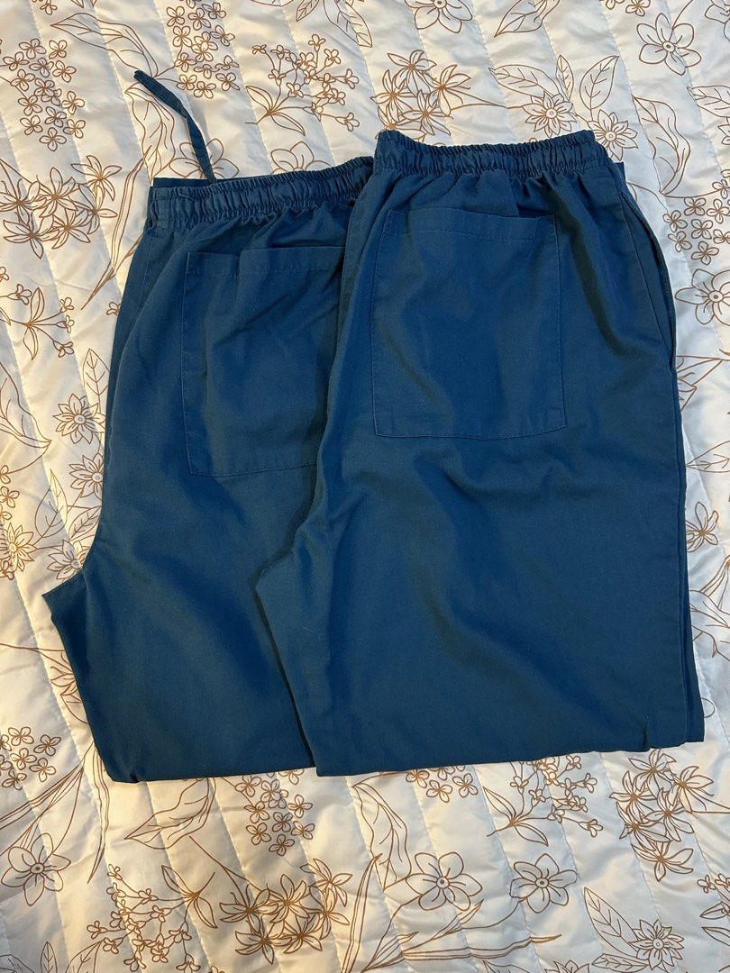2 Unisex Scrubs Pants XL (Category: Other Bottoms) located in Pasay City. Submitted by behua (Listing ID 1457787414, Image 2). Description: No issues Decluttering No meet up.