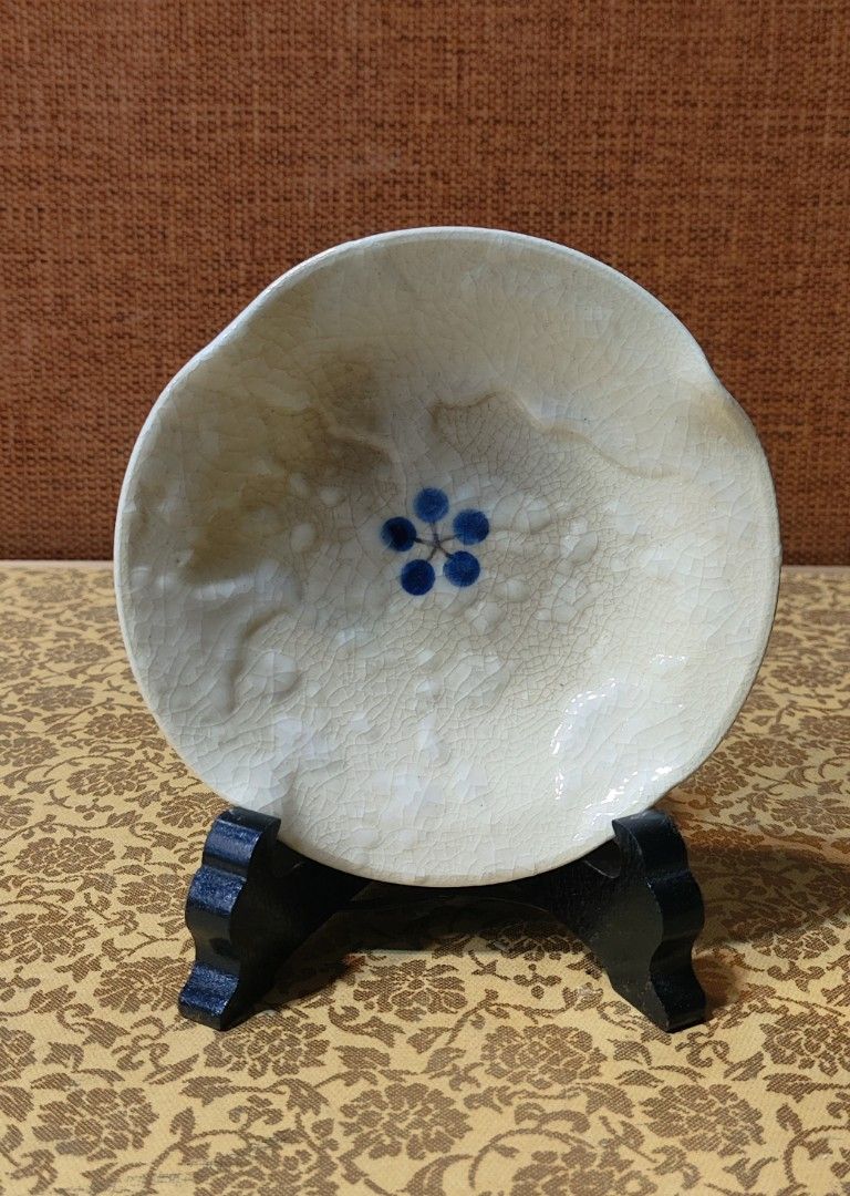 5 pcs. ceramic crackle-glaze small dish (Category: Other Kitchenware & Tableware) located in Manila. Submitted by thrifts_style (Listing ID 1457712401, Image 1). Description: ceramic crackle-glaze small dish.