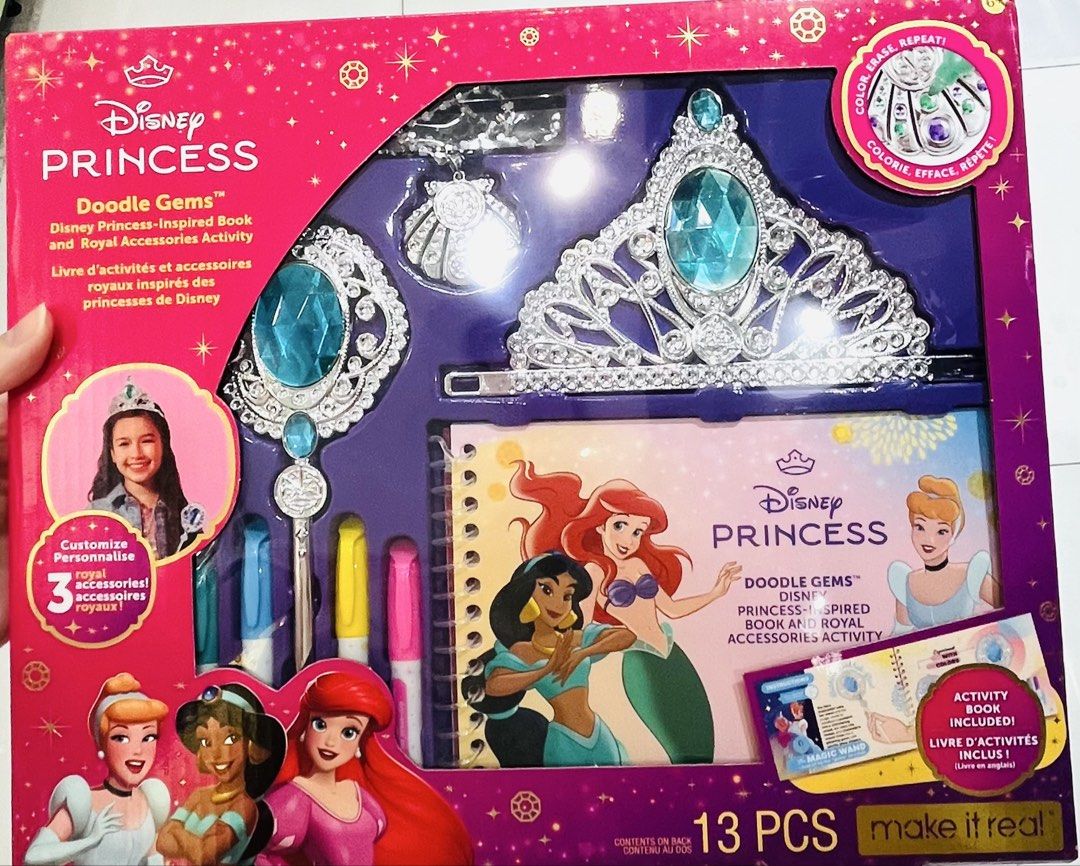 現貨👑🎃正版 迪士尼公主👸🏼小魚仙 美人魚公主 阿拉丁茉莉公主 DIY閃石皇冠貝殼頸鏈權杖顏色禮盒 兒童首飾 兒童頭箍 手工包 材料包 生日禮物 結婚禮物 🎄聖誕節禮物 🎃萬聖節裝扮 萬聖節服裝 派對服裝 DISNEY PRINCESS LITTLE MERMAID ARIEL ALADIN JASMINE DRESS UP DIY GEM CROWN JEWERY ACCESSORY BIRTHDAY WEDDING HALLOWEEN CHRISTMAS PARTY （分類：文具及工藝 - 畫作及印刷品）位於 Hong Kong。 由 swroom 提交（商品編號 1457803197，圖片 1）。簡介： 🚚 🎁 只限郵寄運送 🎁 ▫️▫️商品詳情▫️▫️ 🎁 $260 盒 ( 全新未開封) 💝節日銷情迅速請早訂購售完即止❣️ 🛍更多最新禮品玩具 follow us ： carousell.com/swroom ▫️▫️購買付款詳情 ▫️▫️ 📥 請 INB