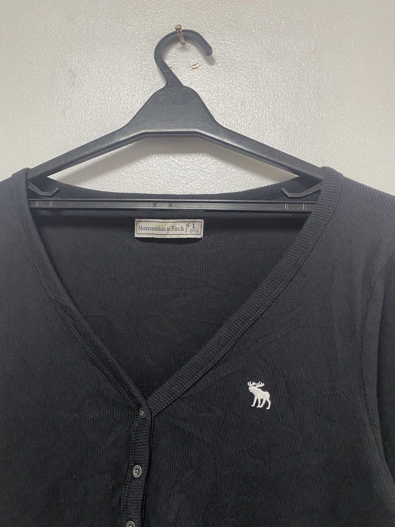 Abercrombie longsleeve (Category: Longsleeves) located in Las Pinas. Submitted by mark2k05 (Listing ID 1457802525, Image 2). Description: .