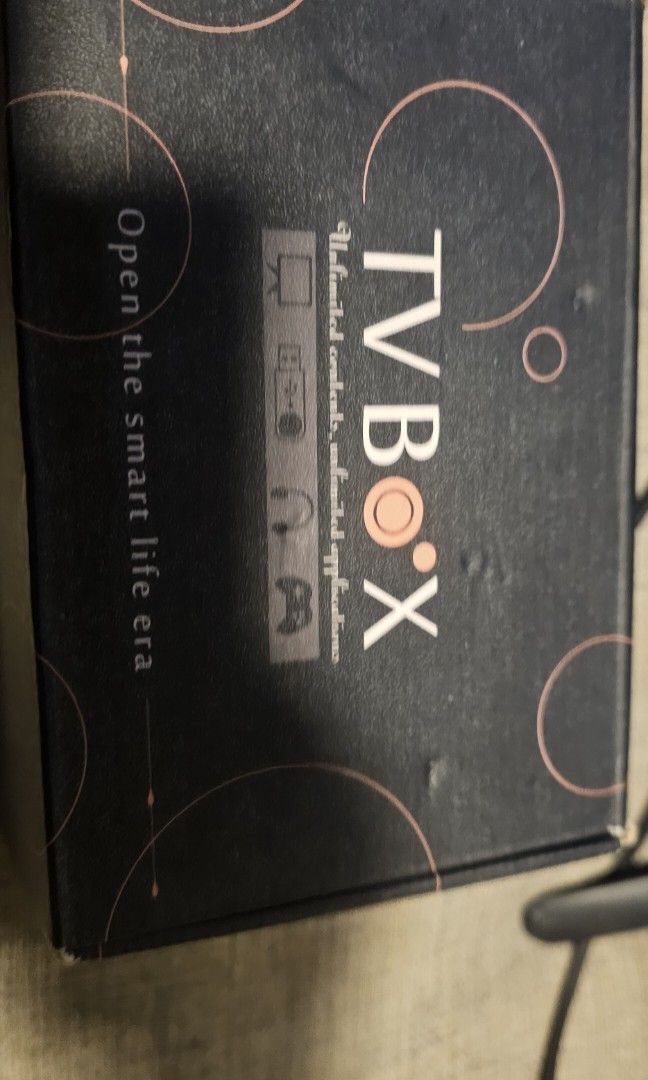 Android box (Category: TV Parts & Accessories) located in Singapore. Submitted by xfxMxmxt (Listing ID 1457843502, Image 1). Description: selling as it don't ask so many Question no refund.