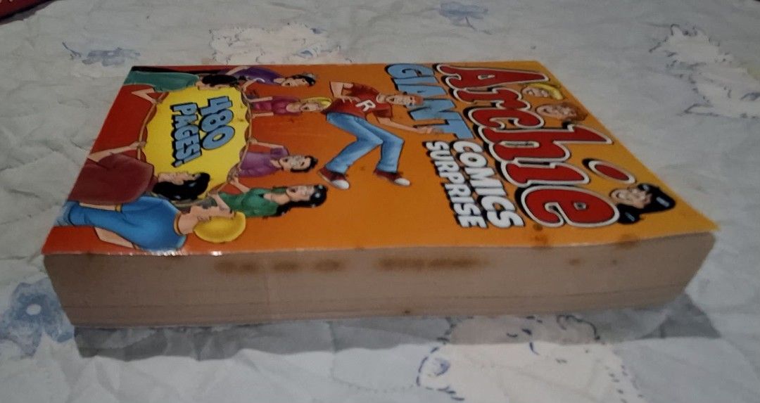 Archie Giant Comics Surprise (Category: Comics & Manga) located in Caloocan City. Submitted by haydee88 (Listing ID 1457901212, Image 3). Description: 🍒Brand new 🍒Unread 🍒Shows minor signs of aging/shelf wear such as tanning 🍒Pls. see photos for the book condition.