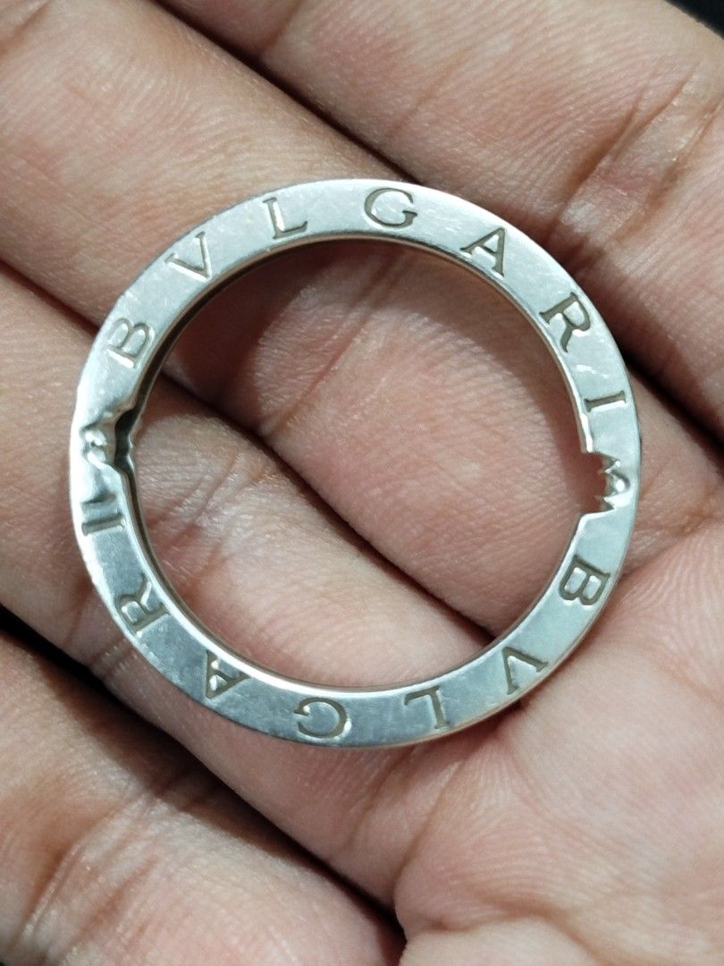 Authentic Bvlgari Sterling Silver Keyring Made in Italy (Category: Charms) located in Subic. Submitted by regiedaniel01 (Listing ID 1457746274, Image 1). Description: - Authentic Bvlgari keychain charm - Material: Sterling Silver - Stamped: 'Made in Italy' and 'Sterling' - A classic Bvlgari piece - code *1438AR.