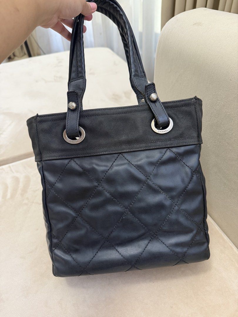 Authentic Chanel Small Quilted Tote Bag (Category: Luxury Bags & Wallets) located in Manila. Submitted by maria_2326 (Listing ID 1457759010, Image 2). Description: Chanel Small Quilted Paris Biarritz Tote Bag Guarantee Authentic No holo but with entrupy/certificate of authentication Flaw: Signs of wear, corner rubs, handle wears and creases Please see detailed photos Location: Manila/QC.