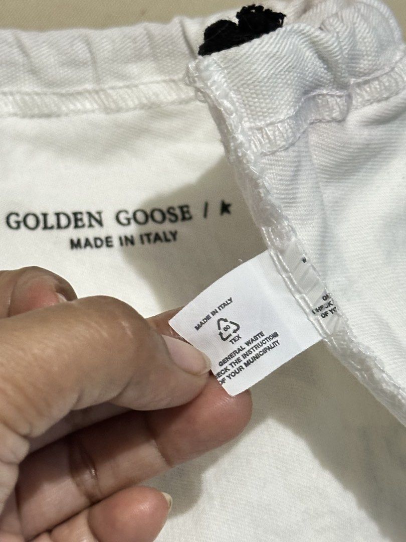 Authentic GGDB Golden Goose Shoe Bag (Category: Waste Bins & Bags) located in General Santos City (Dadiangas). Submitted by toysville888 (Listing ID 1457823268, Image 2). Description: 💯 authentic Ggdb Golden Goose with eteketa see measurements on posted pics.