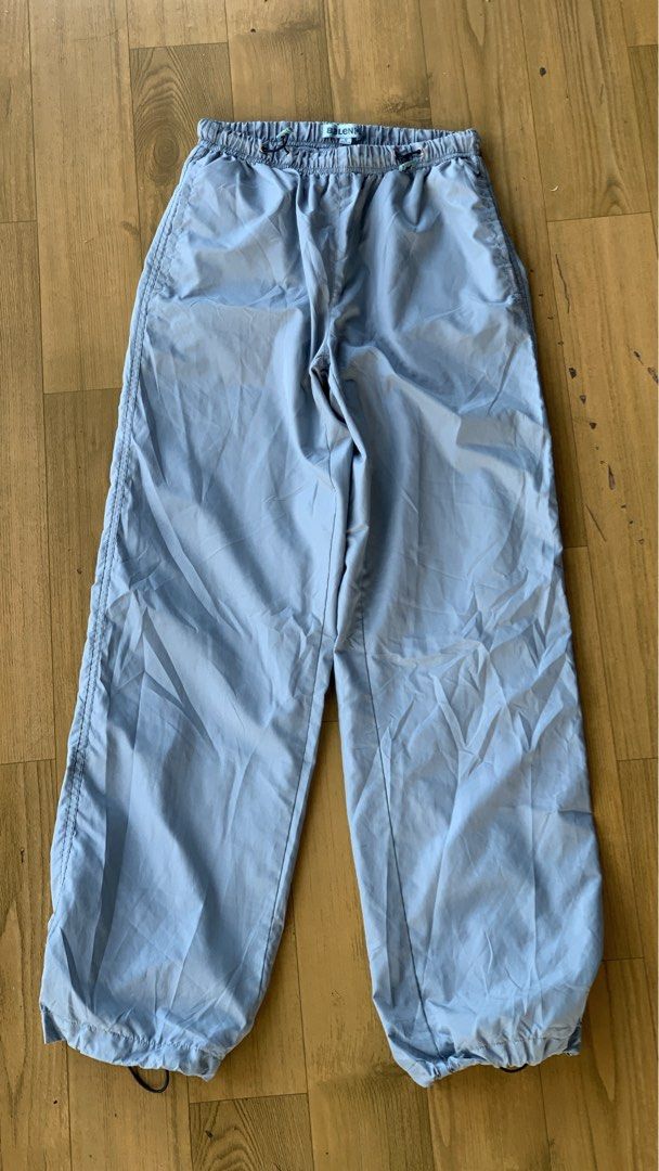 [SOLD] Baleno parachute hike pants (Category: Activewear) located in Cebu City. Submitted by hiddenlabel (Listing ID 1457792354, Image 2). Description: brand: BALENO length 40 xs-small .