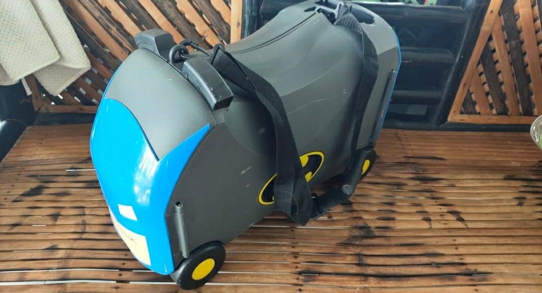 Batman Baby luggage /bag (Category: Infant Playtime) located in Caloocan City. Submitted by trebdy01 (Listing ID 1457725277, Image 2). Description: Preloved.