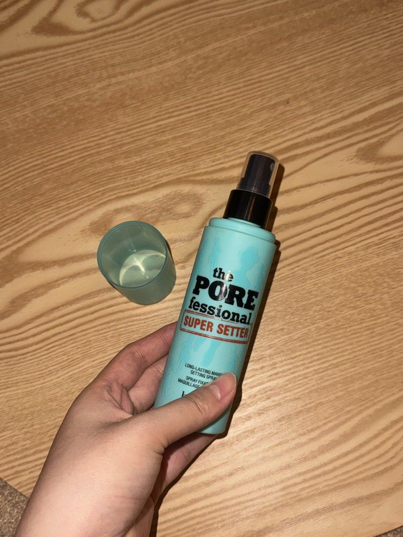 Benefit The POREfessional Super Setter Makeup Setting Spray Full size (Category: Makeup) located in Taguig. Submitted by juju.archives (Listing ID 1457810578, Image 2). Description: - full size -never used -bought from Hayley’s makeup stash on IG -rfs: switched to one size setting spray.