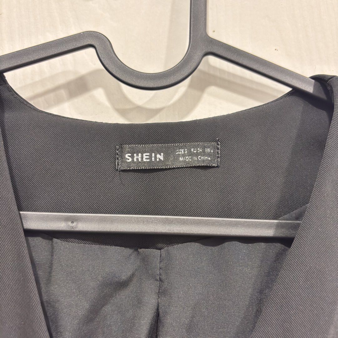 Black Button Down Vest Top (Category: Sleeveless) located in Pasig City. Submitted by allureapparel.mnl (Listing ID 1457843159, Image 3). Description: Last price already posted Non-nego unless getting multiple items.