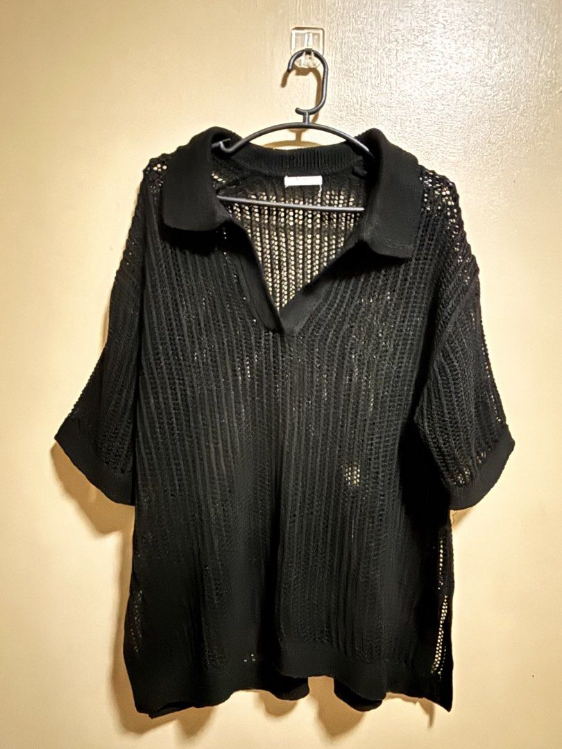 Black Collared Knit Top (Category: Blouses) located in Leyte. Submitted by modernpersephone (Listing ID 1457867515, Image 1). Description: - Black knit top - Collared neckline - Short sleeves - Open weave, sheer fabric - Ideal for layering or wearing on its own - Versatile wardrobe addition Small-Large Unisex.