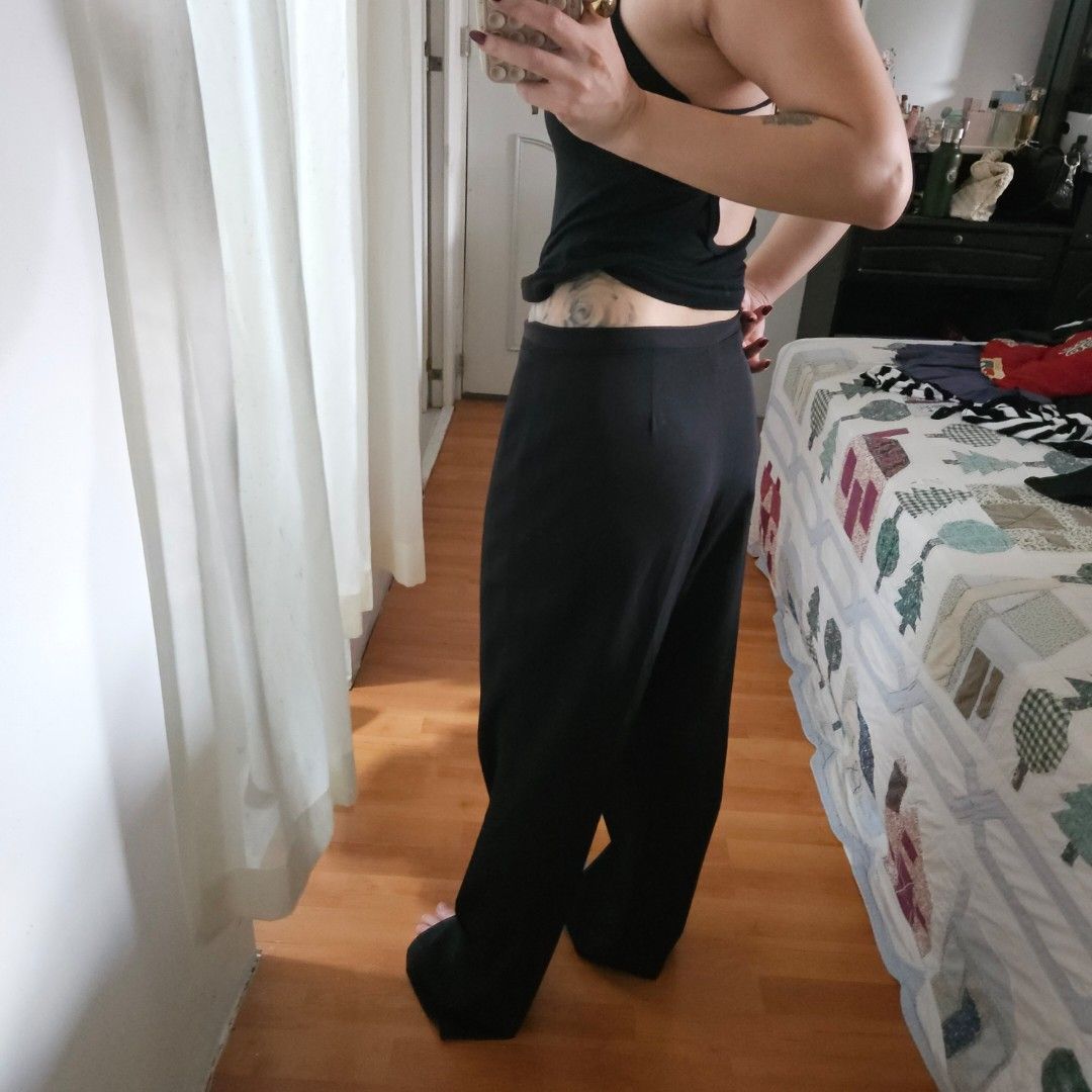 Black trousers (Category: Other Bottoms) located in Carmona. Submitted by simplestashph (Listing ID 1457824889, Image 3). Description: 0105 BLACK TROUSERS W 28 L 40 PHP 350.