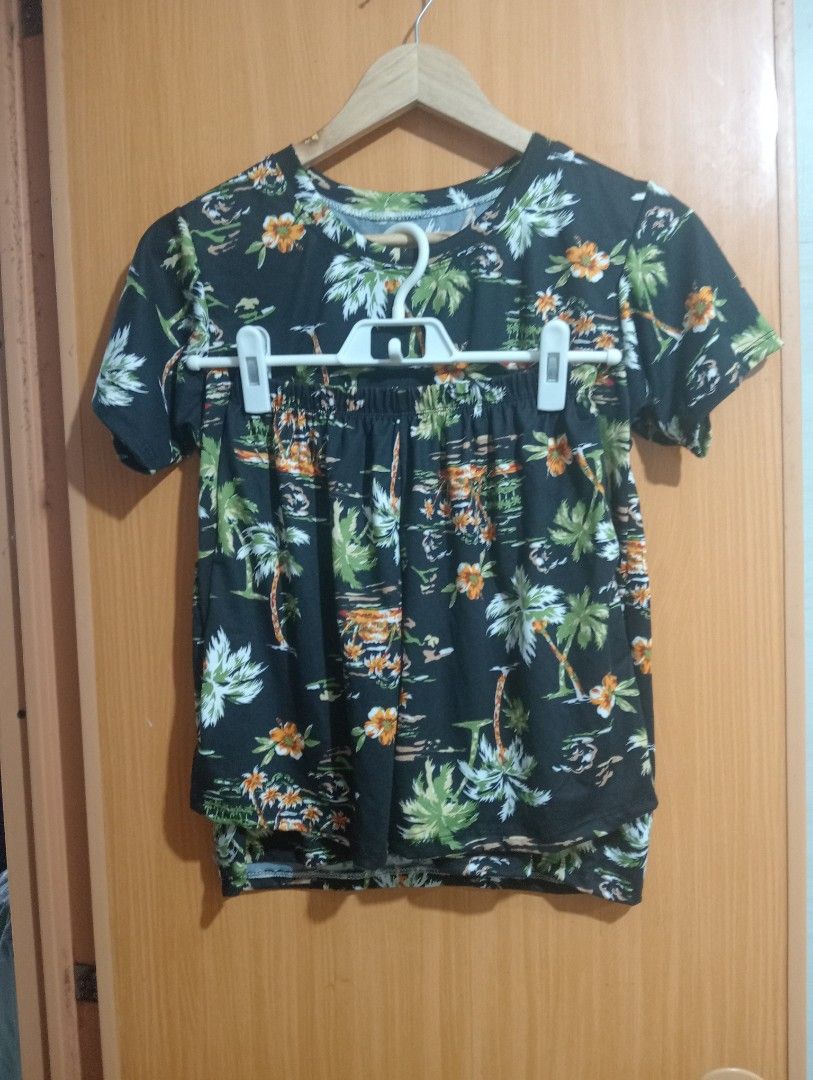 BRAND NEW Terno Pambahay Trees Printed (Category: Sets or Coordinates) located in Manila. Submitted by cenasells (Listing ID 1457866814, Image 1). Description: Brand new Size : Xs- Medium Fabric : Polyester.
