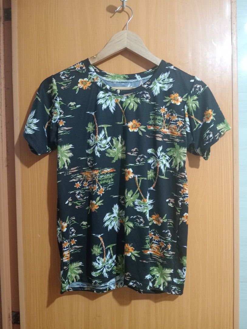 BRAND NEW Terno Pambahay Trees Printed (Category: Sets or Coordinates) located in Manila. Submitted by cenasells (Listing ID 1457866814, Image 3). Description: Brand new Size : Xs- Medium Fabric : Polyester.