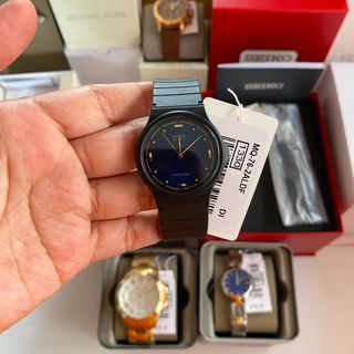 (Category: ) located in . Submitted by mjmassortedfinds (Listing ID 1457762179, Image 1). Description: .