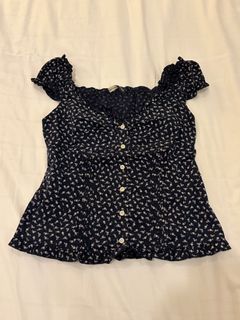 (Category: ) located in . Submitted by capycloset (Listing ID 1457854180, Image 1). Description: .