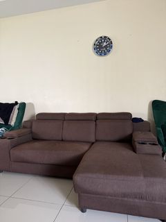(Category: ) located in . Submitted by ahfzh829 (Listing ID 1457751459, Image 1). Description: .